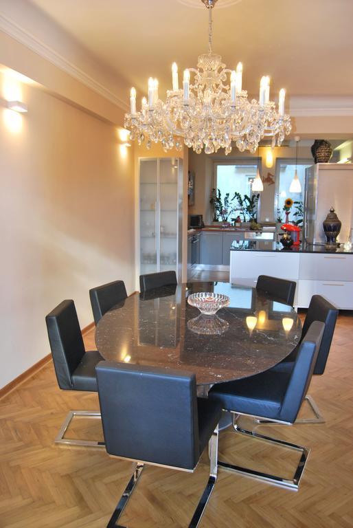 Neoclassical Luxury Apartment Любляна Екстер'єр фото